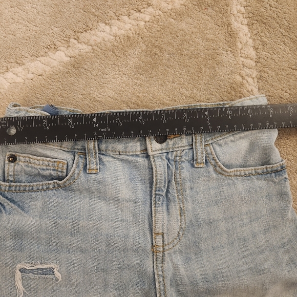 CAT & JACK~Target Girls distressed denim skinny shorts blue Size 10 - Picture 4 of 12